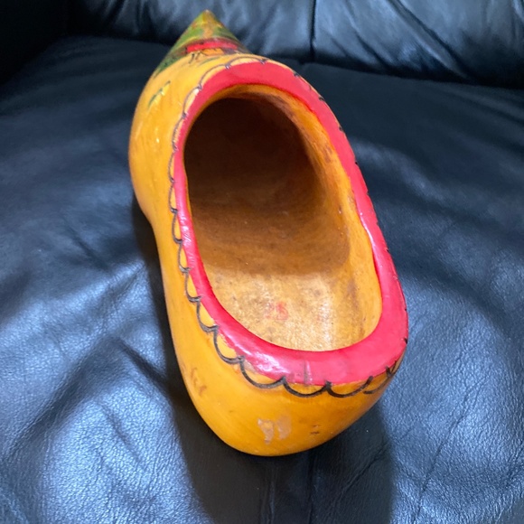 Dutch clog holland wooden carved shoe - Picture 4 of 5